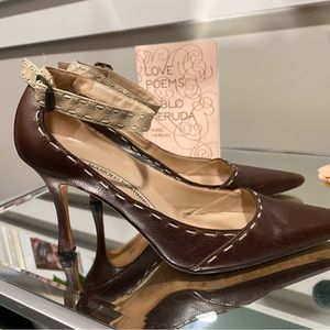Simply gorgeous brown leather heel
